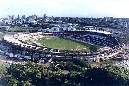 Arquivo:Estádio João Cláudio de Vasconcelos Machado.jpg