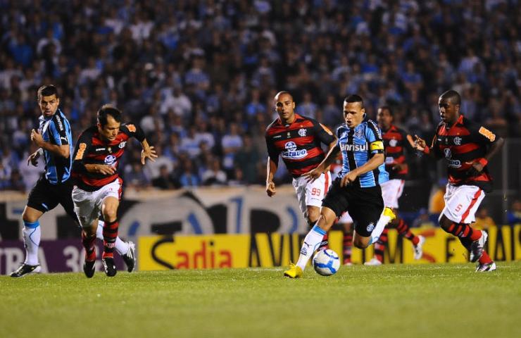 Arquivo:2010.09.22 - Grêmio 2 x 2 Flamengo.jpg