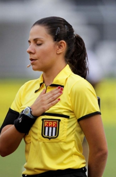 Tatiane Sacilotti dos Santos Camargo.png