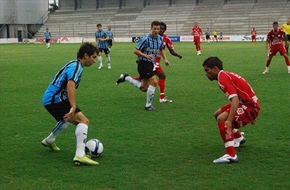 Arquivo:2008.12.10 - Grêmio 0 x 1 Náutico (Sub-20).2.jpg
