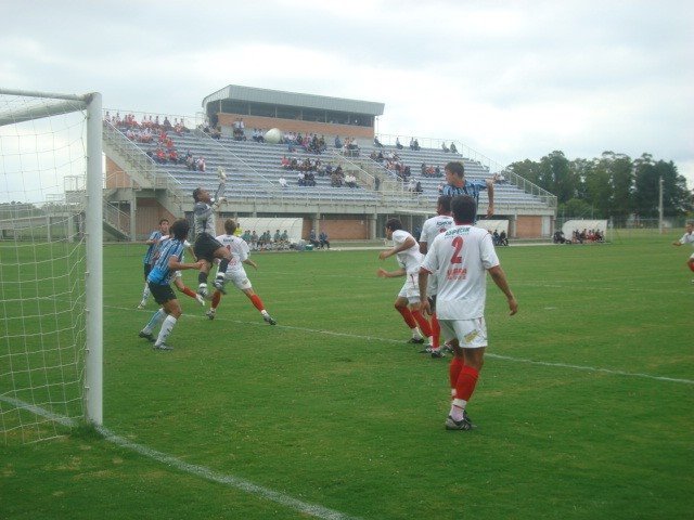 Arquivo:2008.10.24 - Grêmio 2 x 2 Canoas (B).3.jpg