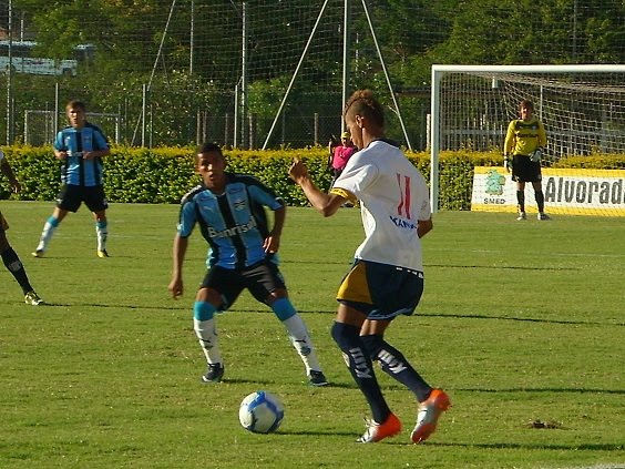 Arquivo:2010.12.14 - Grêmio 0 x 0 Grêmio Barueri (Sub-20).2.jpg