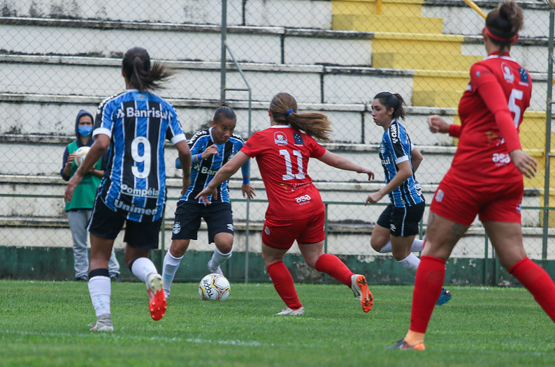 Arquivo:2020.12.06 - Grêmio (feminino) 12 x 0 Oriente (feminino).4.png