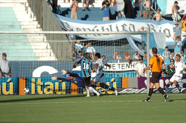 Arquivo:2009.11.29 - Grêmio 4 x 2 Grêmio Barueri.jpg