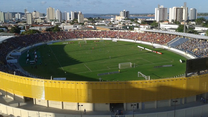 Arquivo:Estádio Batistão.jpg