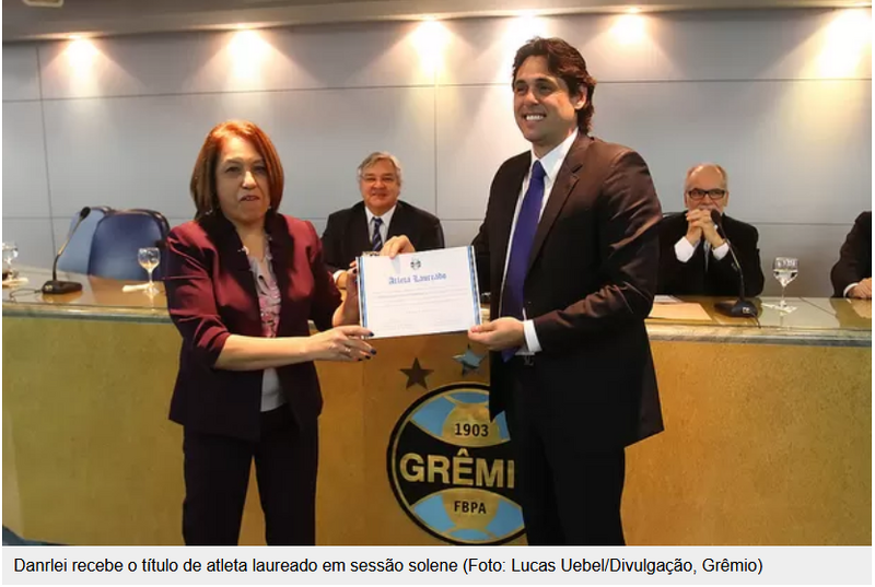 Arquivo:Danrlei de Deus Hinterholz laureado.png